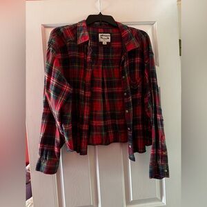 American Eagle Red and Green Plaid Button-Up Shirt